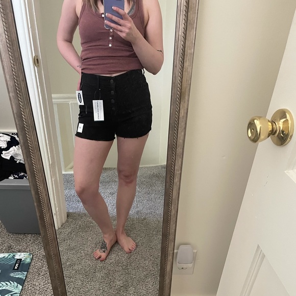 Bundle 3/$15 - Old Navy High-Waisted Denim Shorts - Picture 2 of 6